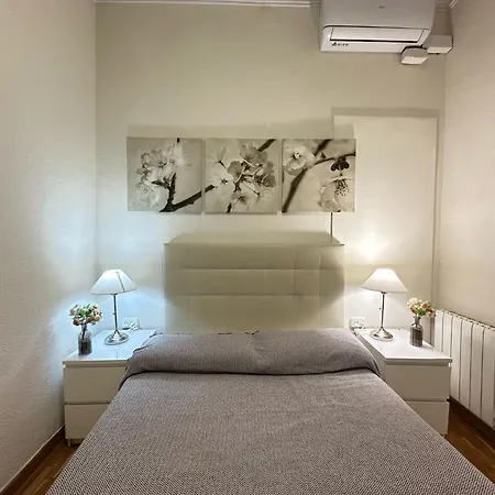 Aribau Bed & Breakfast