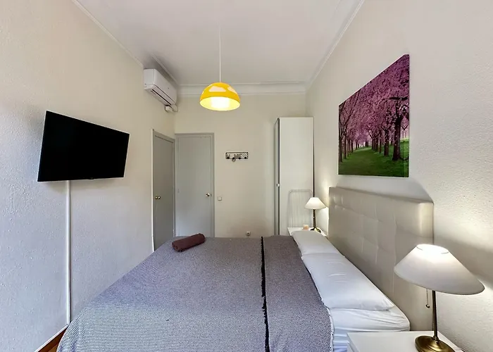 Aribau Bed & Breakfast