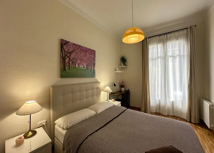 Aribau Bed & Breakfast *